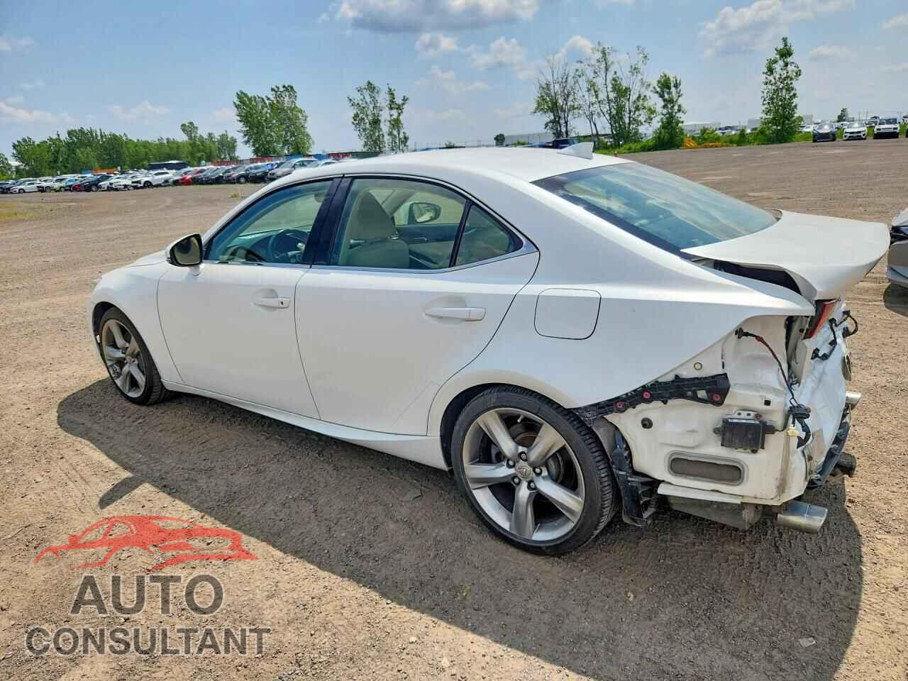 LEXUS IS 2014 - JTHCE1D28E5000899