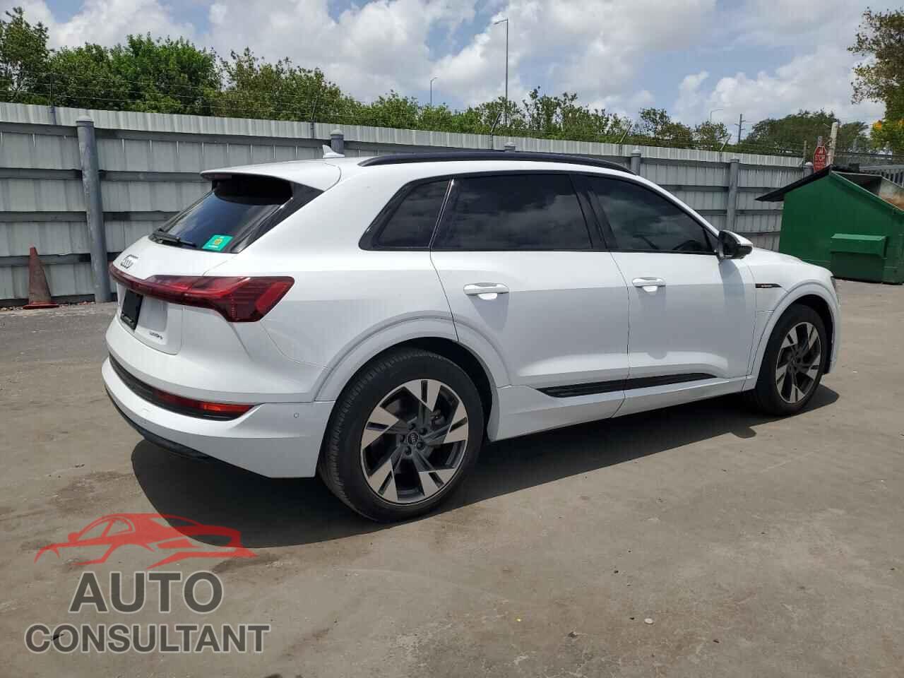 AUDI E-TRON 2021 - WA1AAAGE2MB012681
