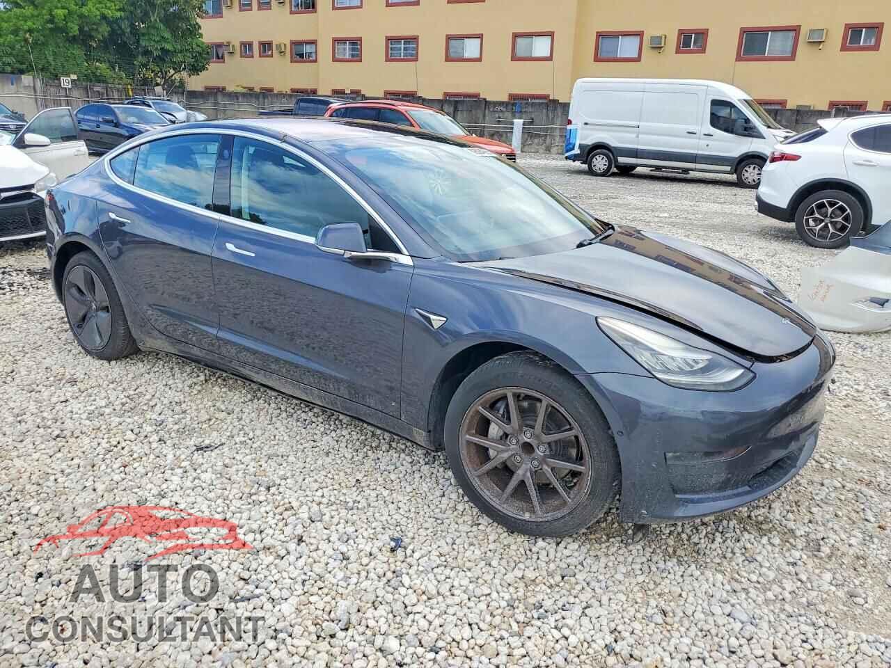 TESLA MODEL 3 2018 - 5YJ3E1EA7JF123836