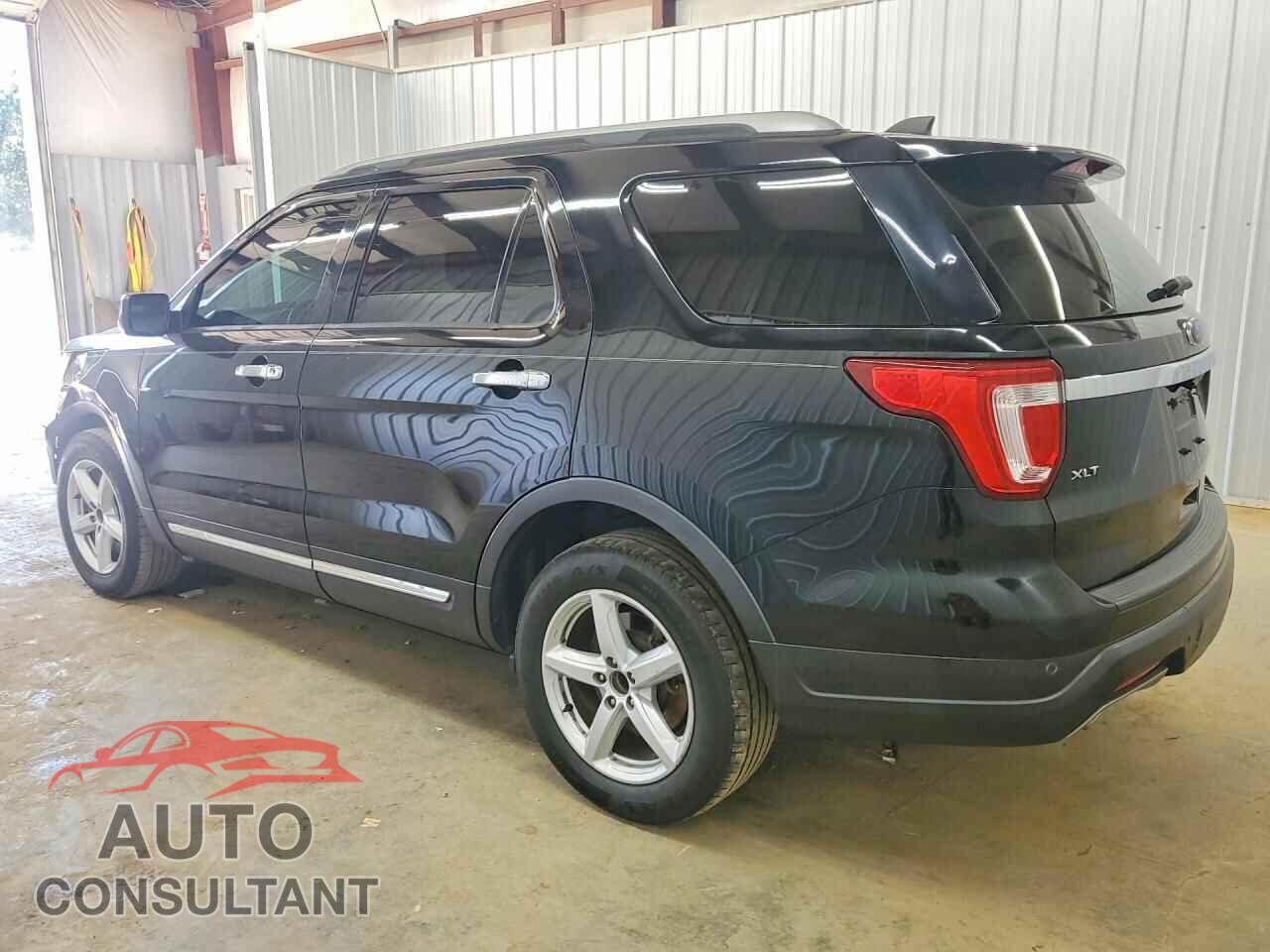 FORD EXPLORER 2018 - 1FM5K7D80JGB26033