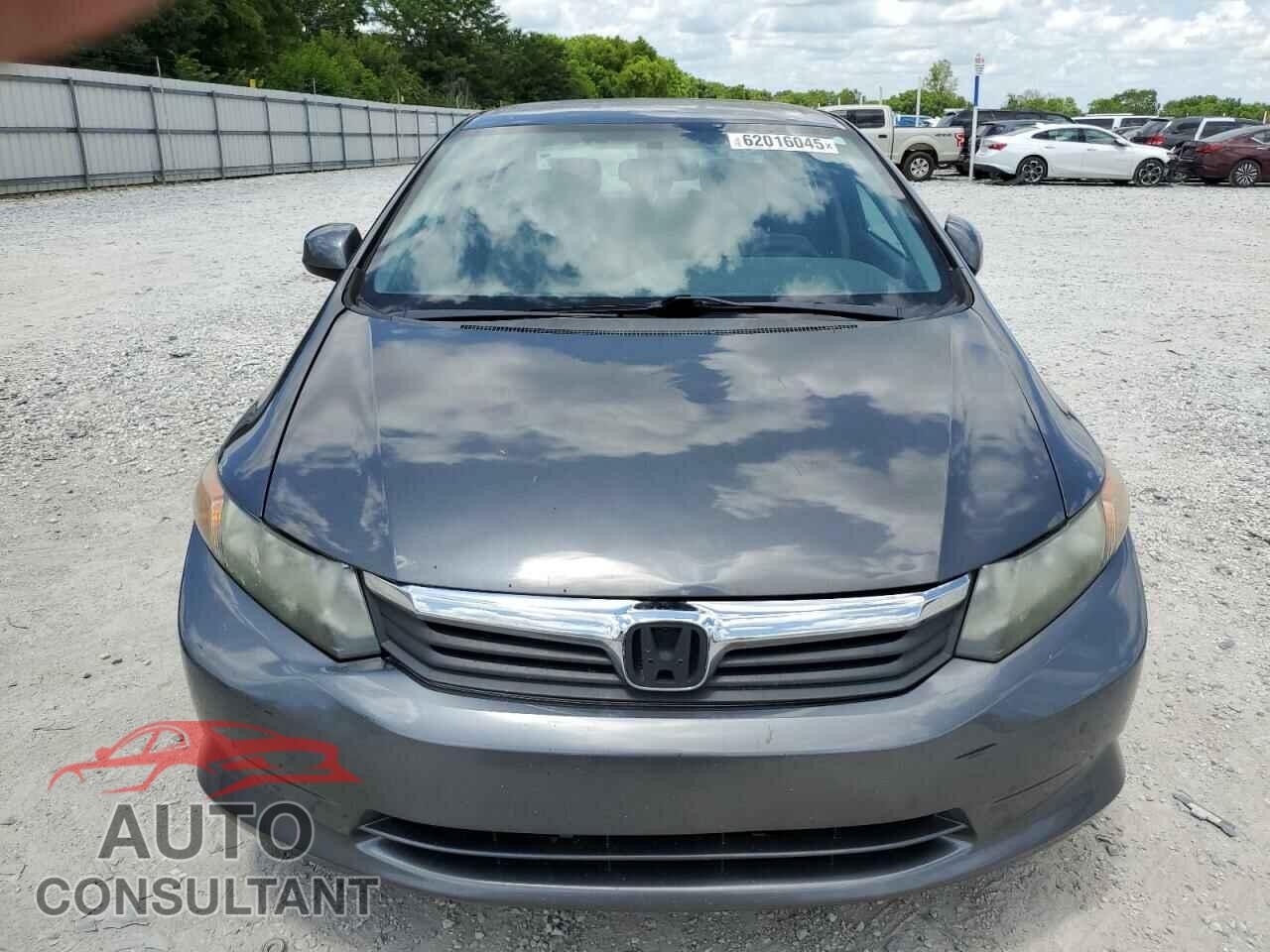 HONDA CIVIC 2012 - 2HGFB2F67CH556352