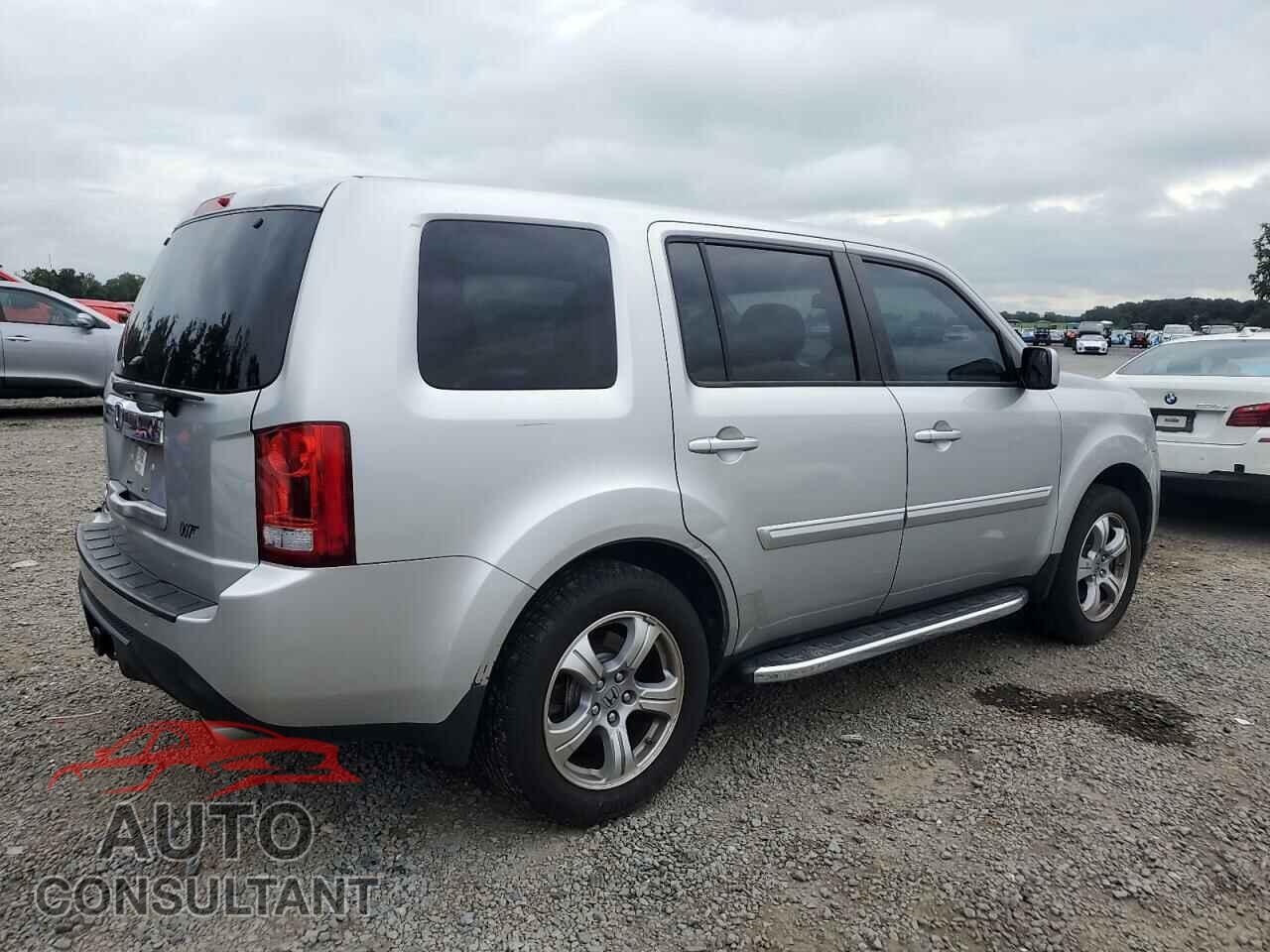 HONDA PILOT 2013 - 5FNYF3H59DB001058