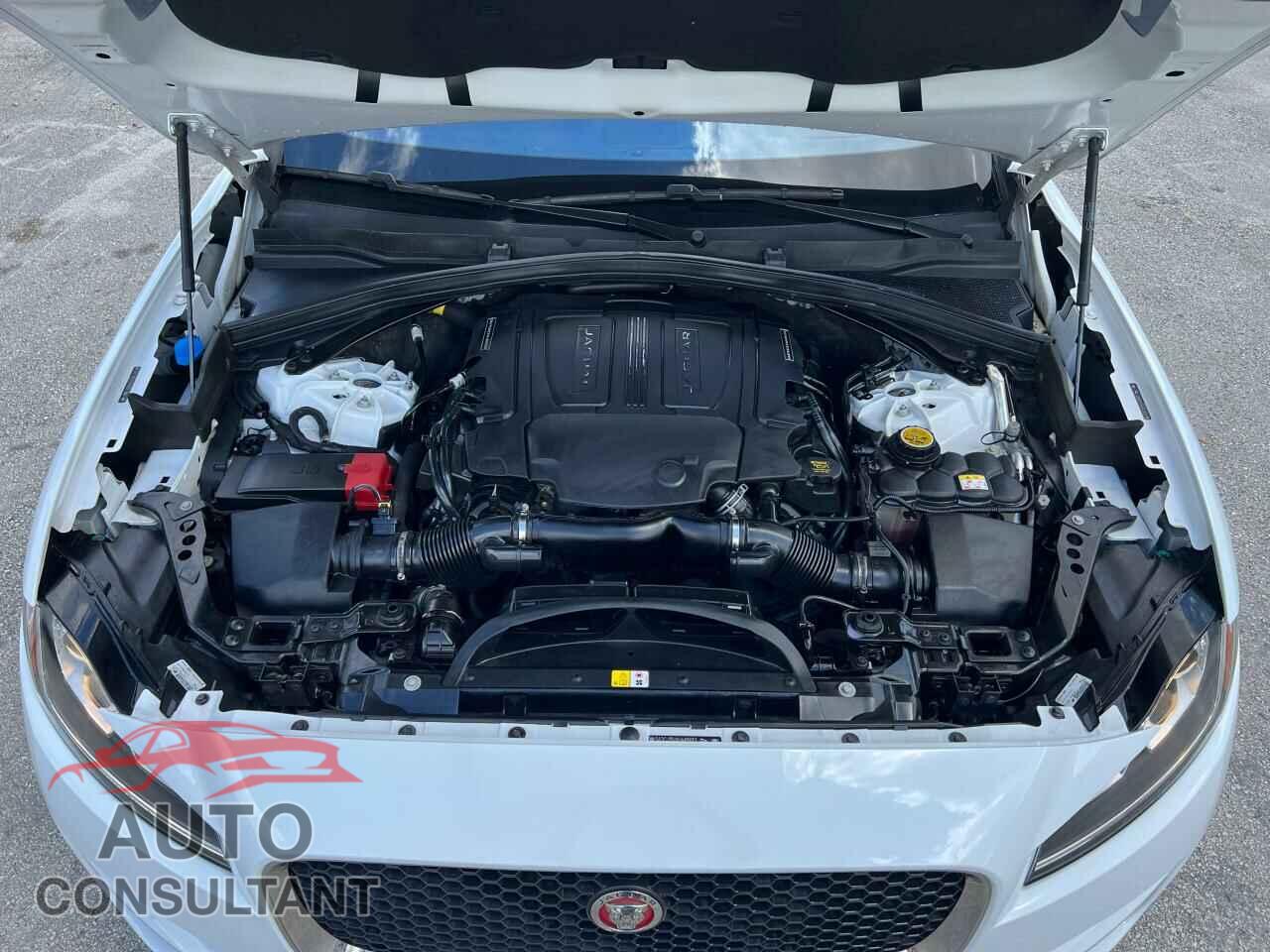 JAGUAR F-PACE 2017 - SADCJ2BVXHA489001