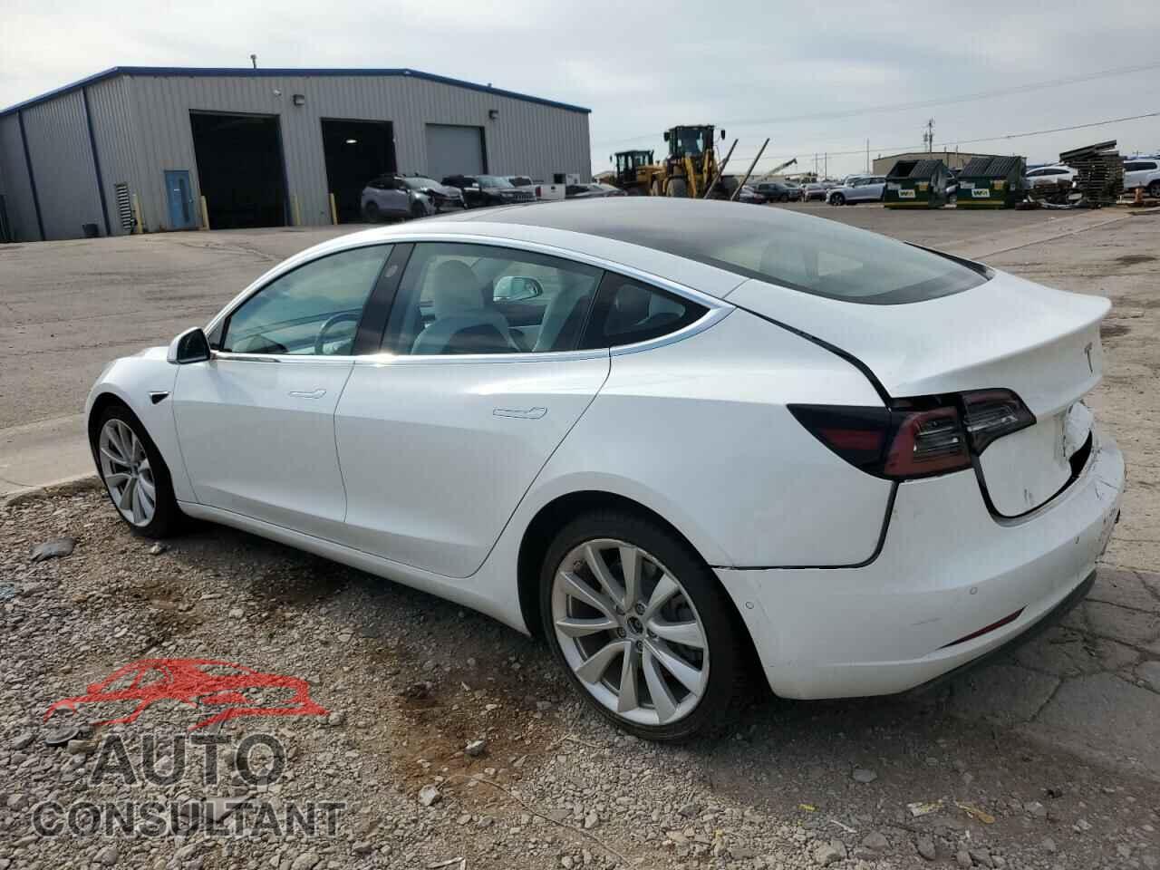 TESLA MODEL 3 2018 - 5YJ3E1EB8JF100705