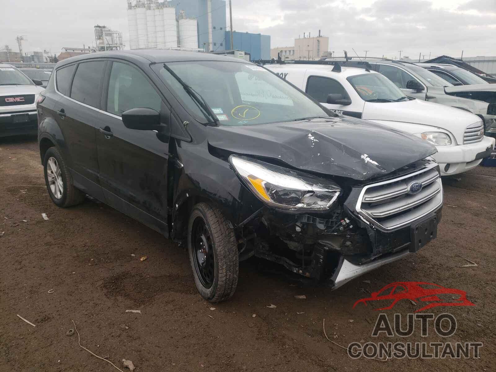 FORD ESCAPE 2017 - 1FMCU0GD3HUD51706