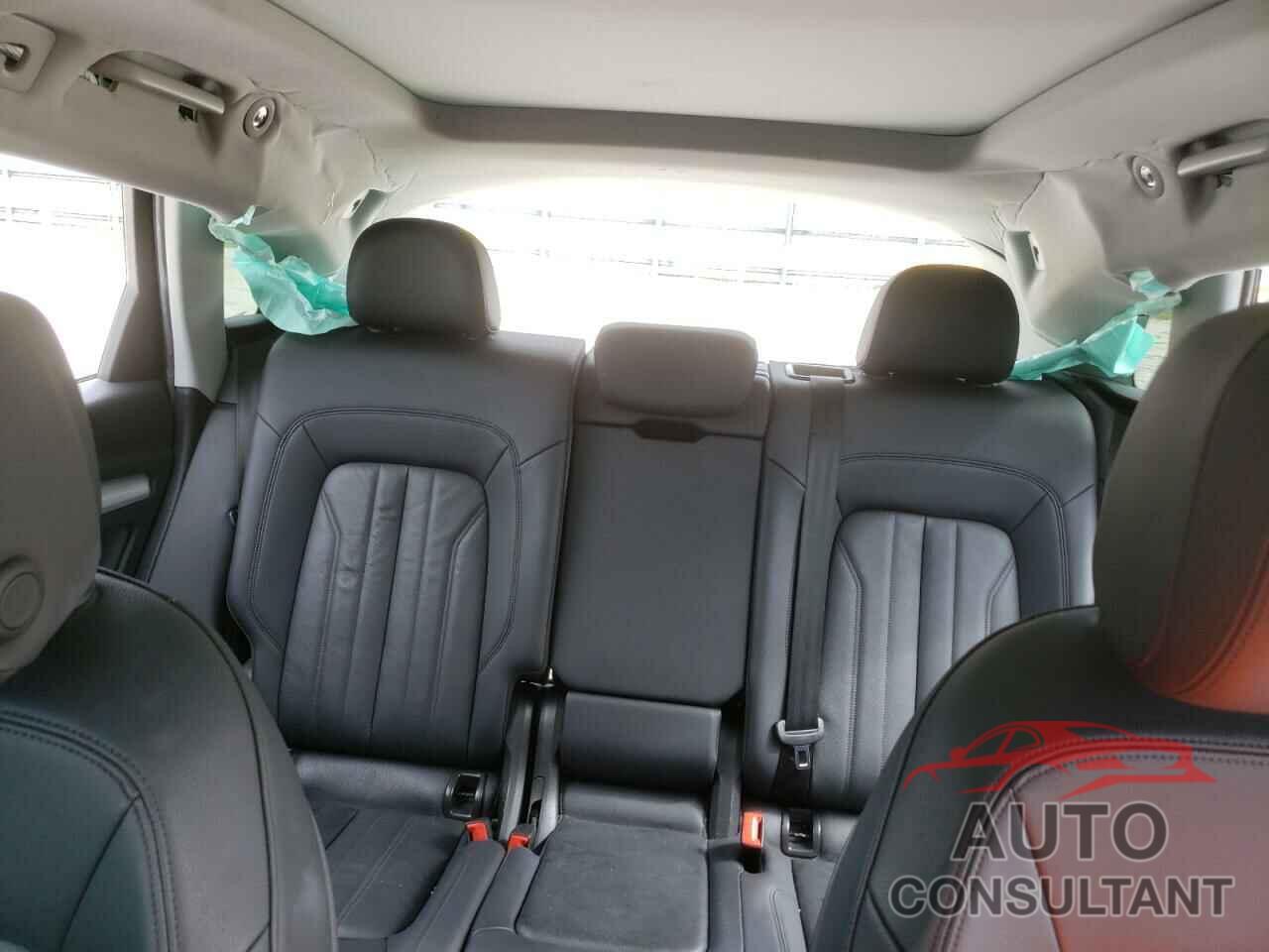AUDI Q5 2018 - WA1ANAFY3J2222444