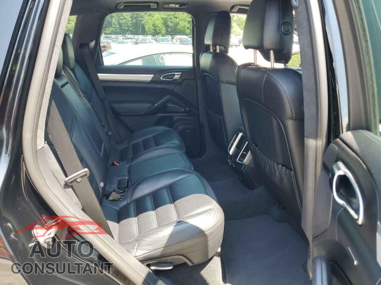PORSCHE CAYENNE 2016 - WP1AC2A22GLA88743