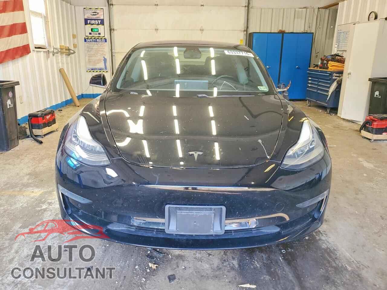 TESLA MODEL 3 2019 - 5YJ3E1EA5KF397781