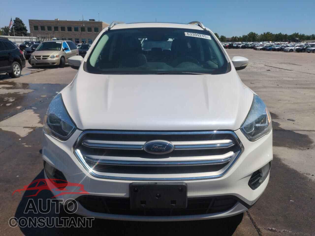 FORD ESCAPE 2017 - 1FMCU9J92HUE19955