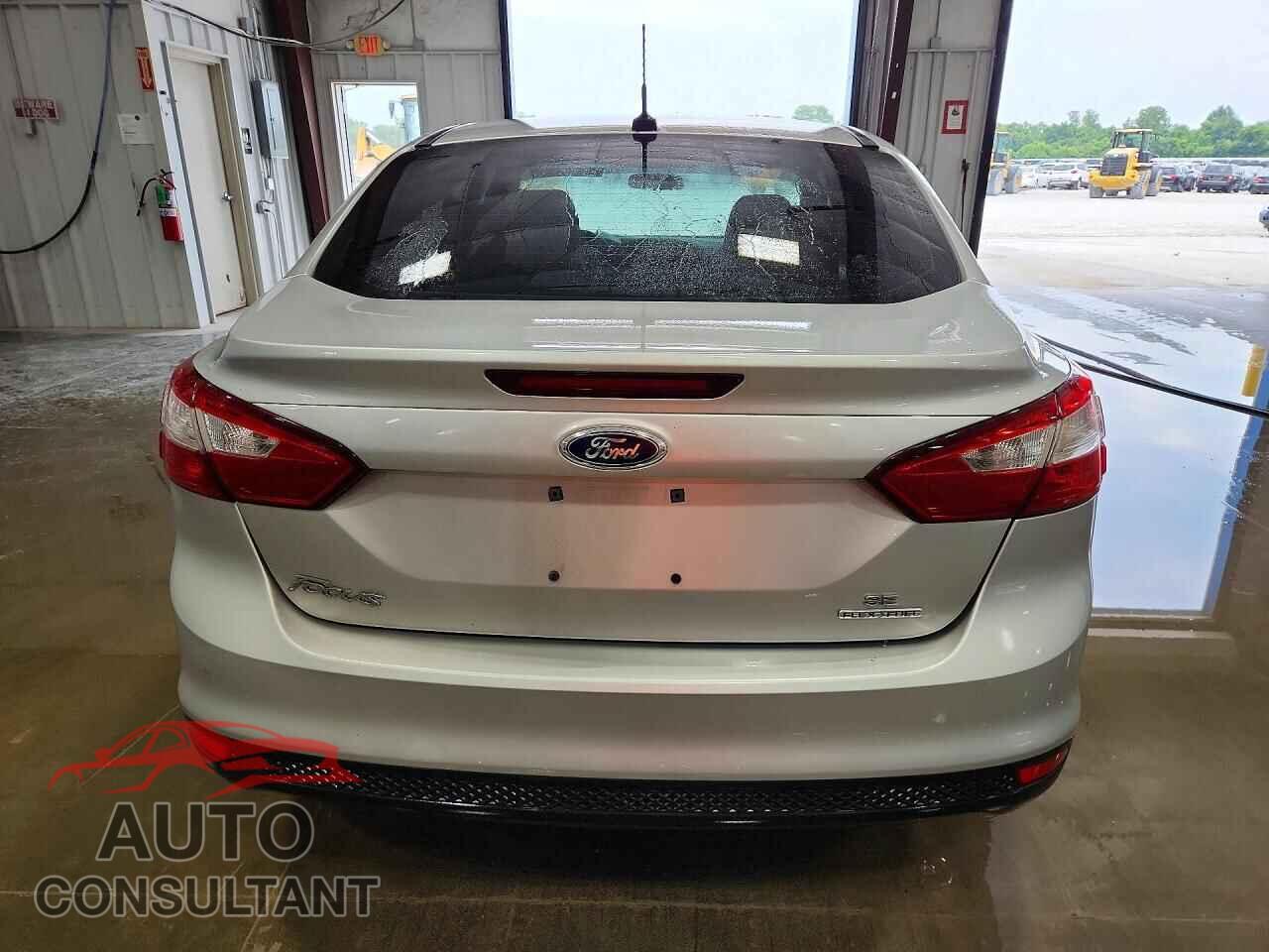 FORD FOCUS 2014 - 1FADP3F23EL129594