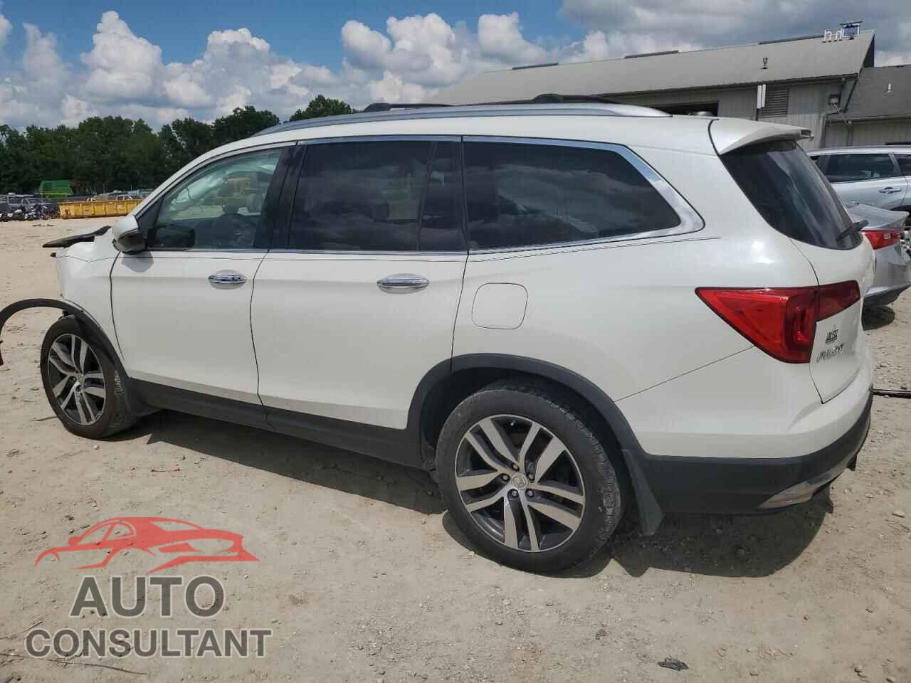 HONDA PILOT 2017 - 5FNYF6H05HB105283