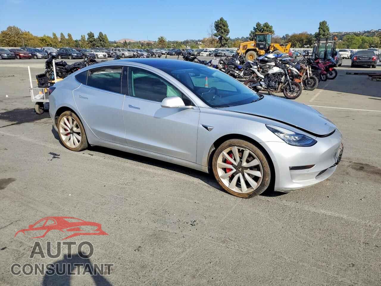 TESLA MODEL 3 2018 - 5YJ3E1EA2JF024339