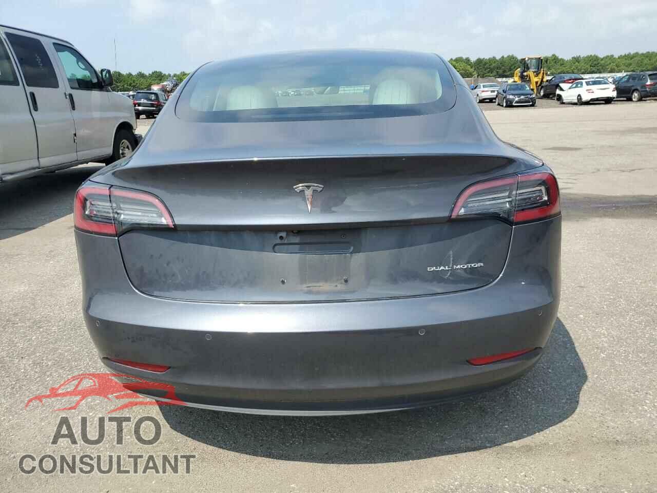 TESLA MODEL 3 2018 - 5YJ3E1EB3JF085594