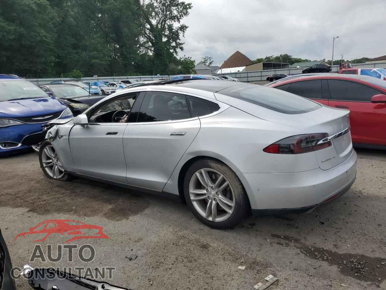 TESLA MODEL S 2016 - 5YJSA1E27GF131380