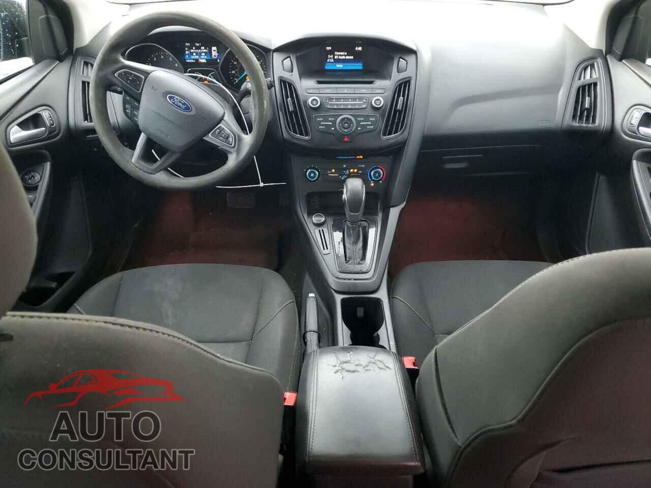 FORD FOCUS 2017 - 1FADP3K21HL247332