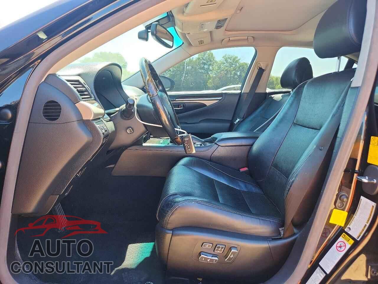 LEXUS LS460 2013 - JTHCL5EF3D5017008