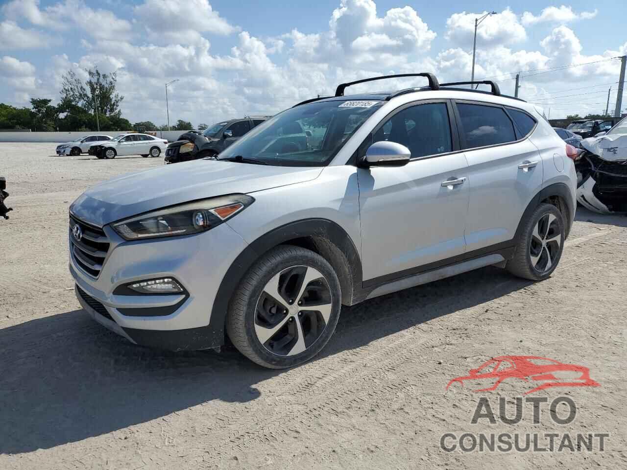 HYUNDAI TUCSON 2017 - KM8J3CA28HU565173