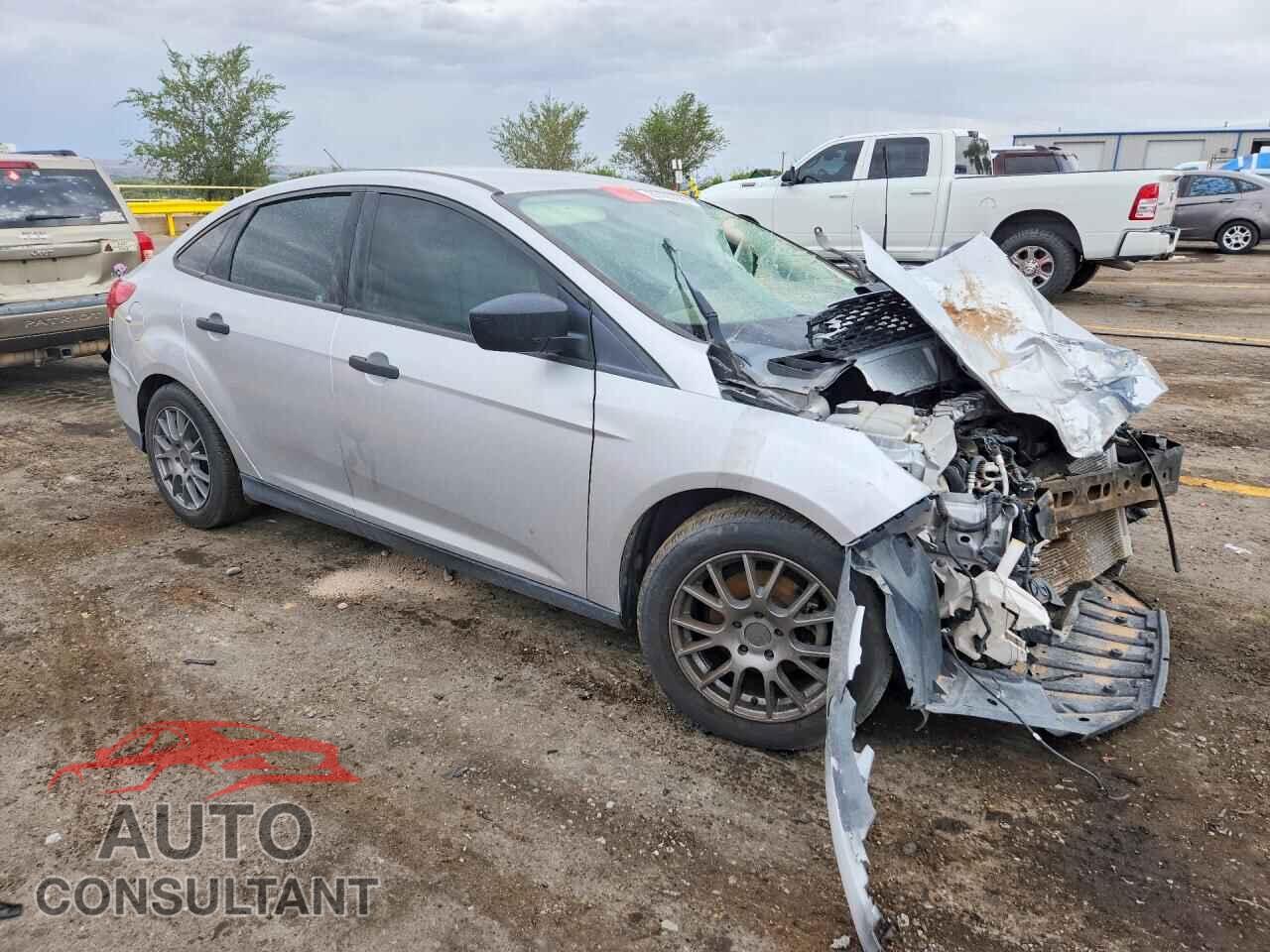 FORD FOCUS 2017 - 1FADP3E22HL343109
