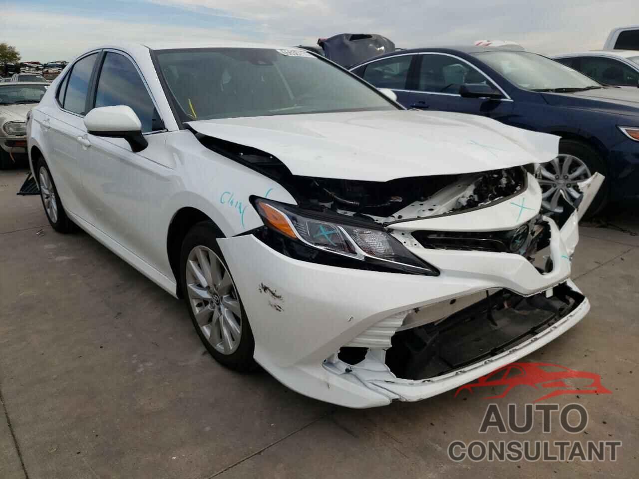 TOYOTA CAMRY 2020 - 4T1C11AK7LU881921