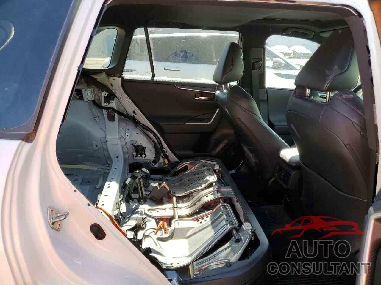 TOYOTA RAV4 2022 - JTMEB3FV9ND094240
