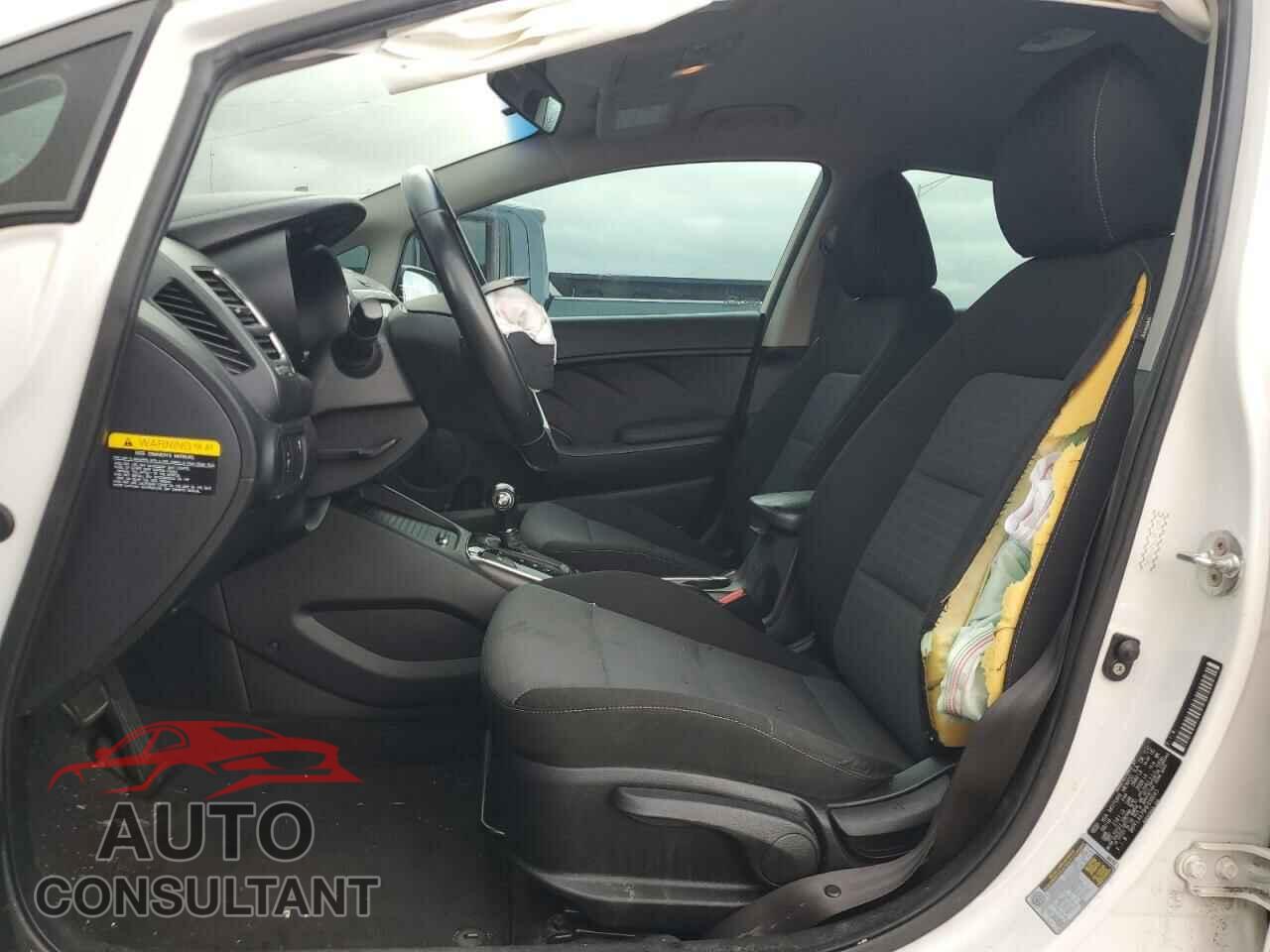 KIA FORTE 2017 - 3KPFL4A79HE038043