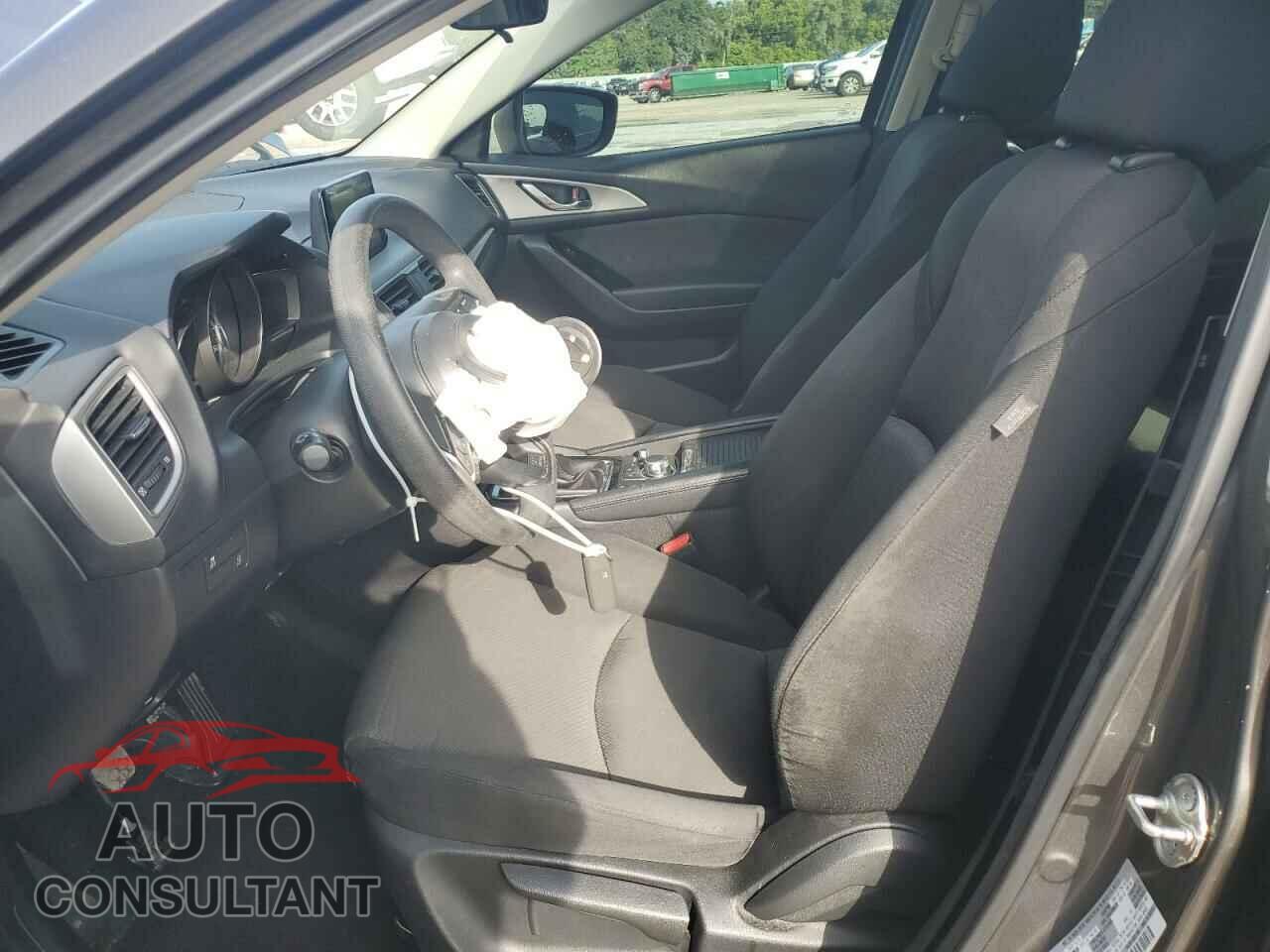 MAZDA 3 2017 - 3MZBN1U70HM110463