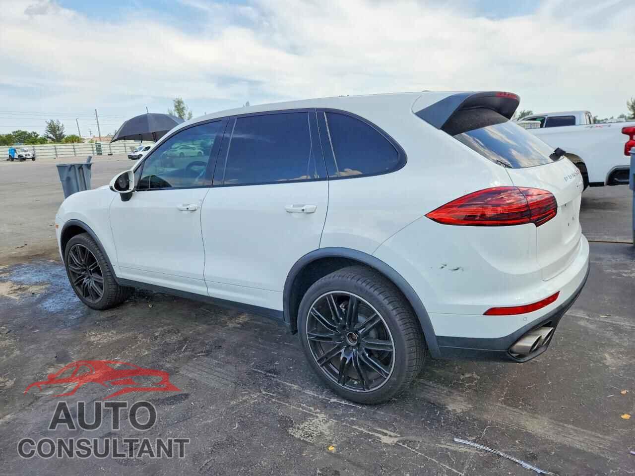 PORSCHE CAYENNE 2016 - WP1AB2A25GLA95639
