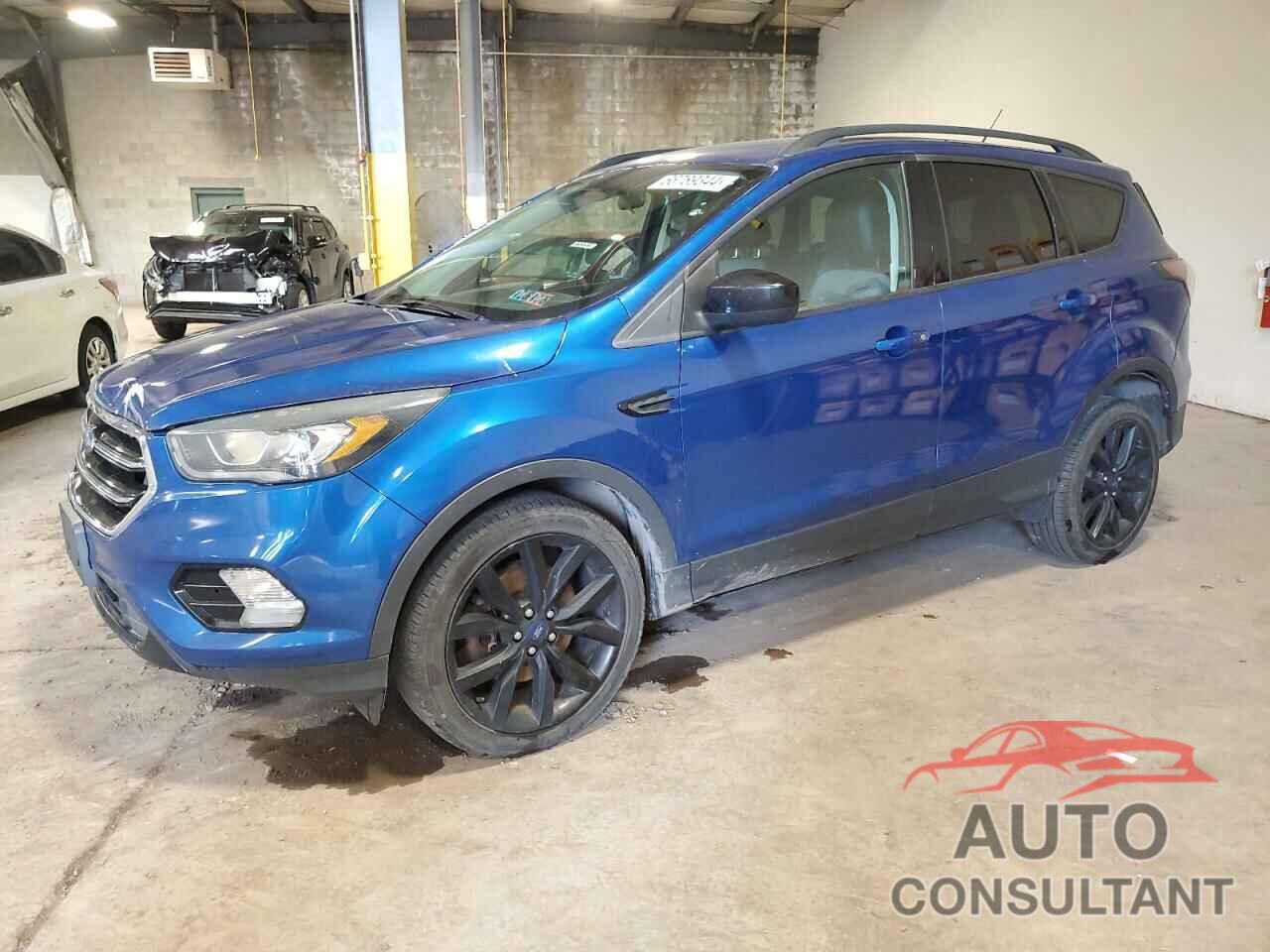 FORD ESCAPE 2017 - 1FMCU0G95HUA98478