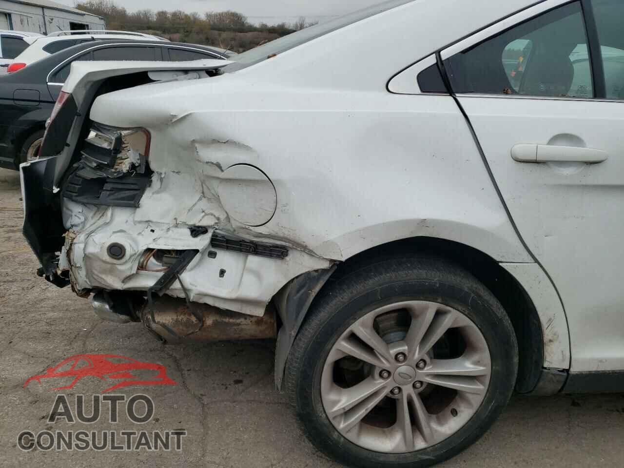 FORD TAURUS 2017 - 1FAHP2D81HG113331