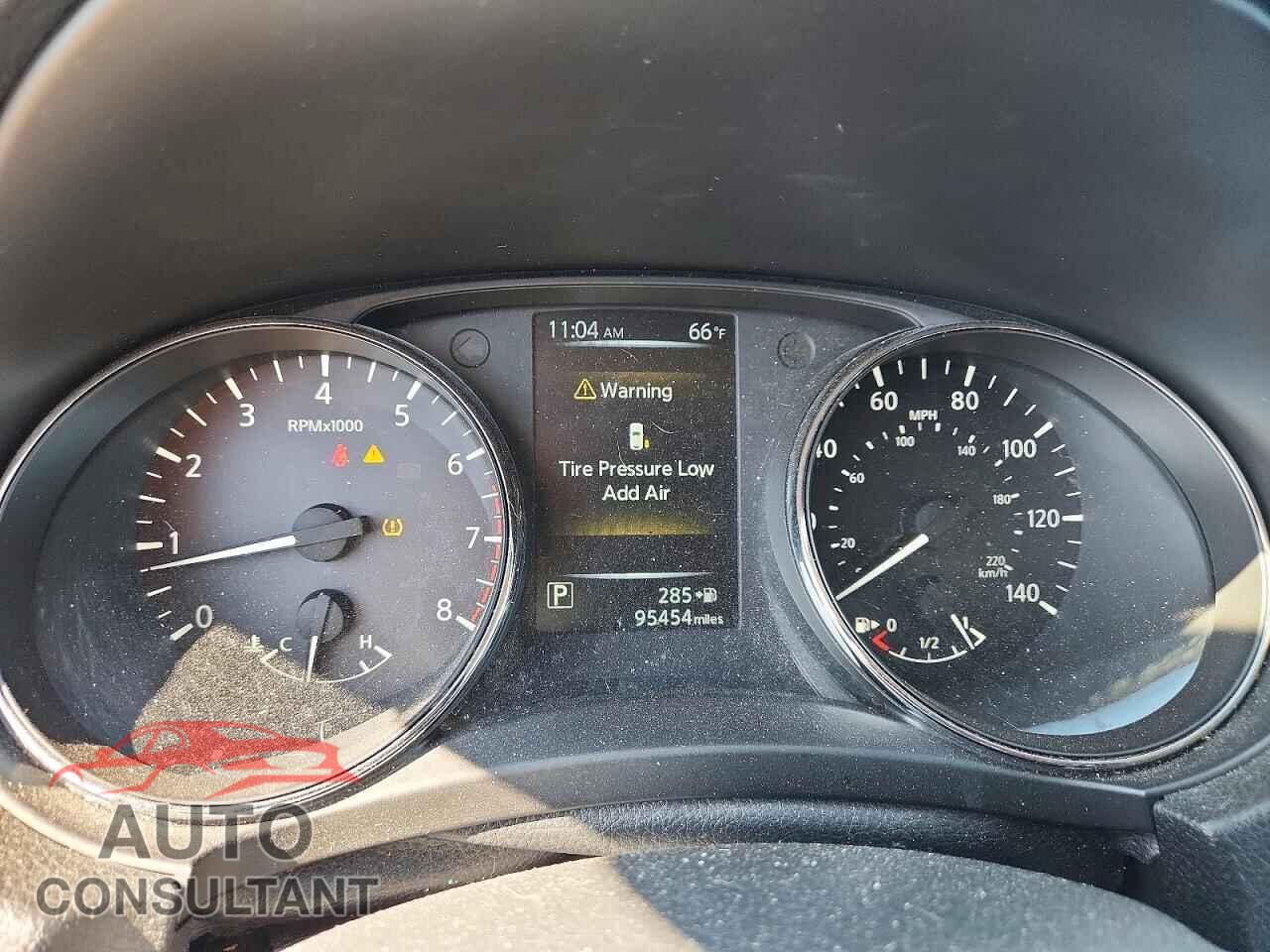 NISSAN ROGUE 2017 - 5N1AT2MV2HC813438