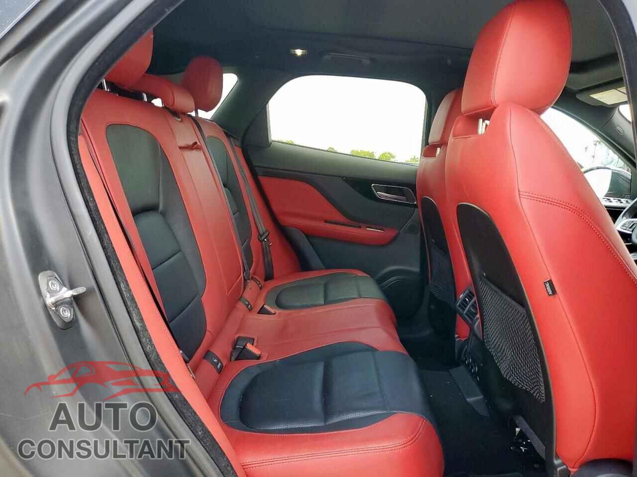 JAGUAR F-PACE 2018 - SADCM2FV4JA279727