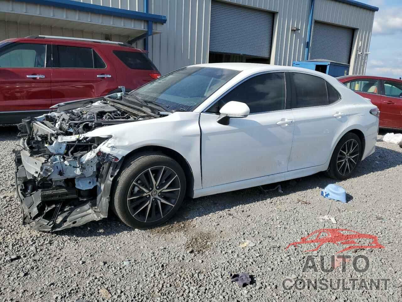 TOYOTA CAMRY 2023 - 4T1G11BK0PU102882