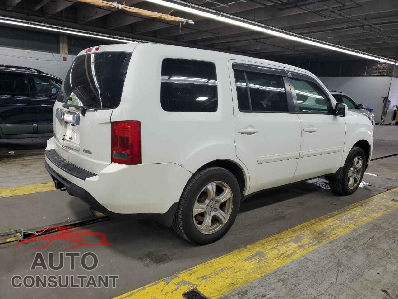 HONDA PILOT 2013 - 5FNYF4H55DB046858