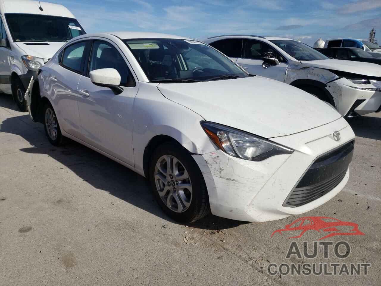 TOYOTA YARIS 2018 - 3MYDLBYV0JY308394