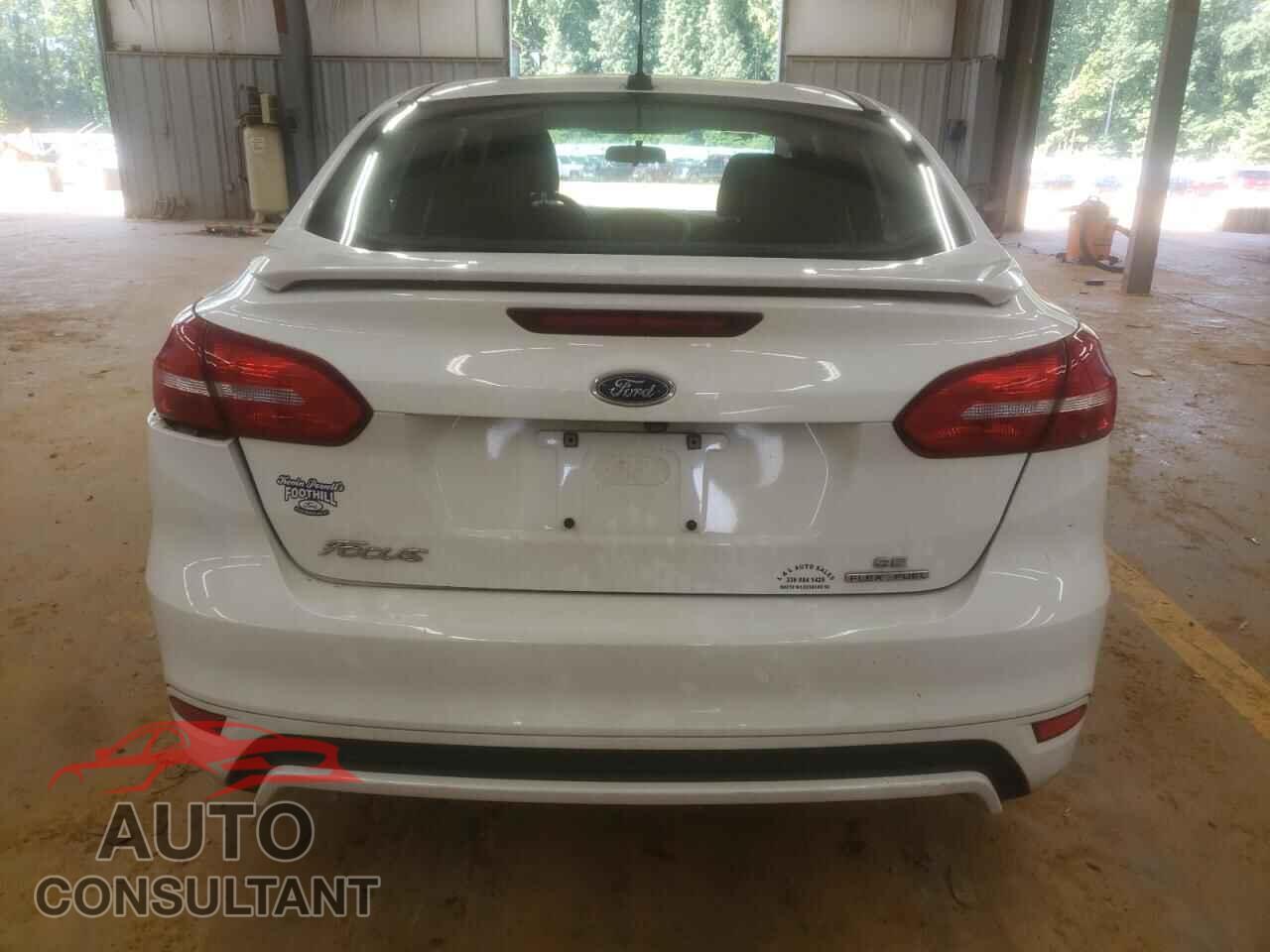FORD FOCUS 2015 - 1FADP3F20FL277722