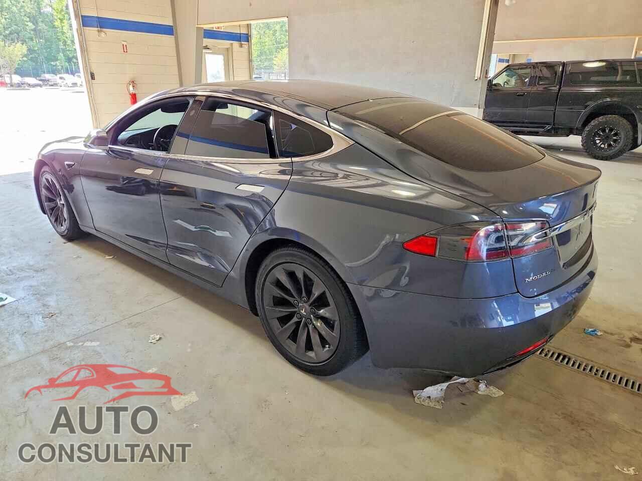 TESLA MODEL S 2018 - 5YJSA1E28JF247288