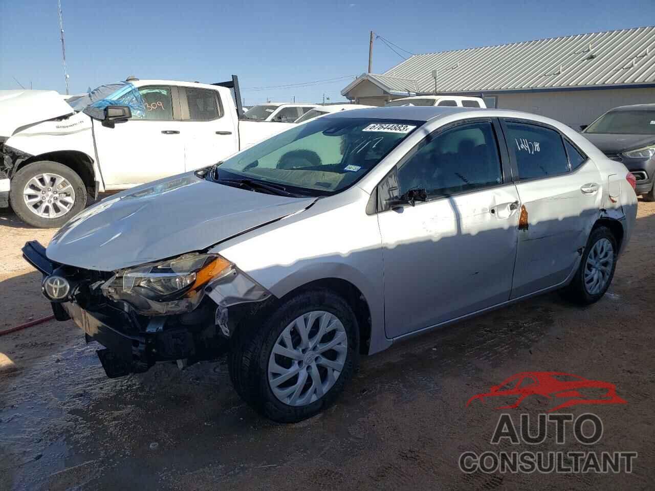 TOYOTA COROLLA 2018 - 5YFBURHE4JP795529