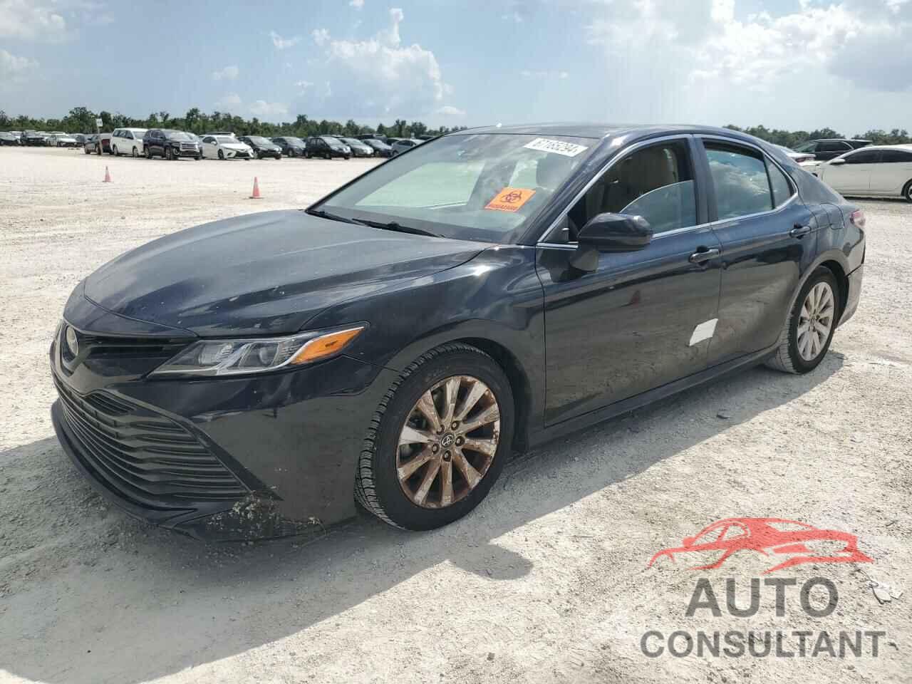 TOYOTA CAMRY 2018 - 4T1B11HK8JU641436