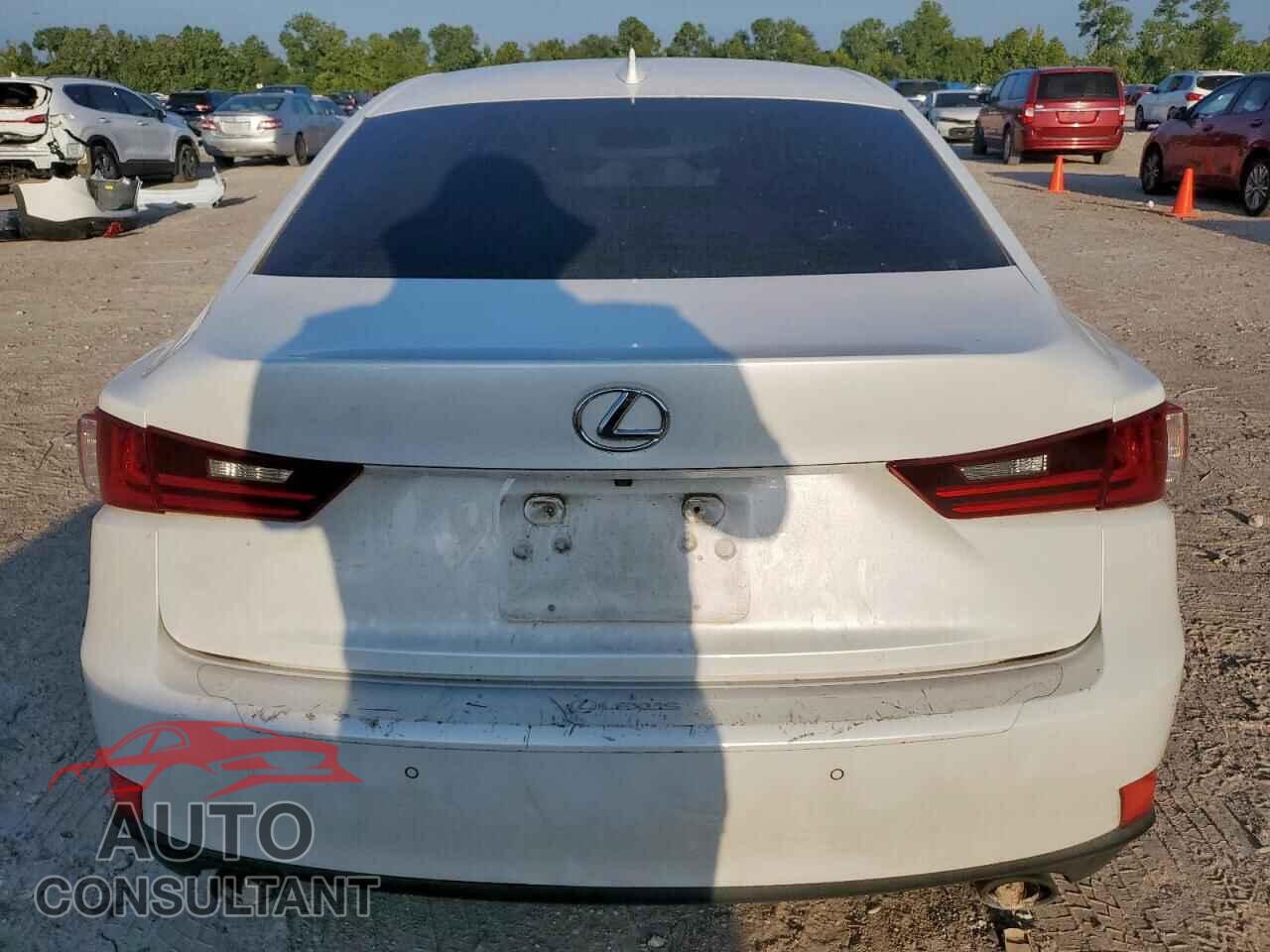 LEXUS IS 2014 - JTHBF1D26E5022702