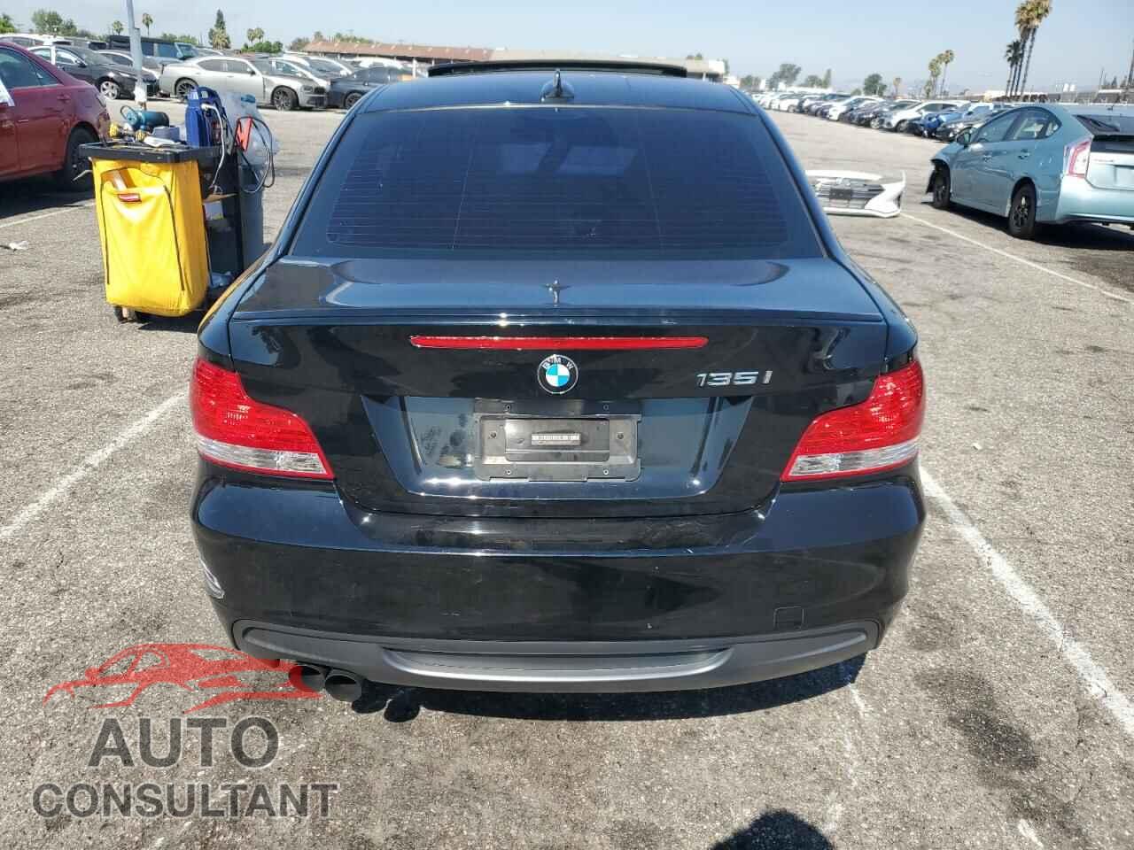 BMW 1 SERIES 2011 - WBAUC9C58BVM11220