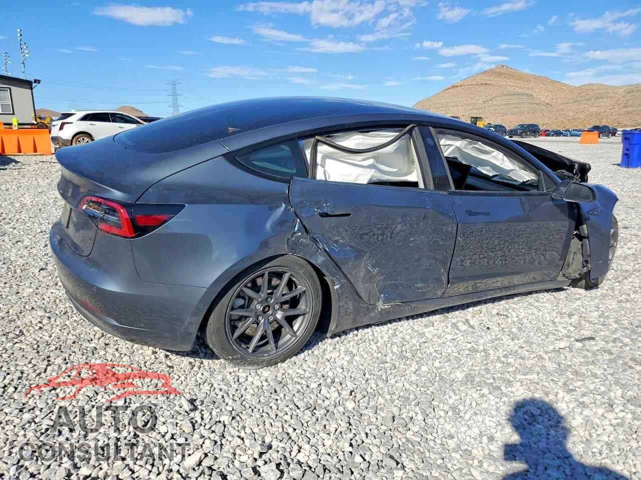 TESLA MODEL 3 2021 - 5YJ3E1EA4MF045441