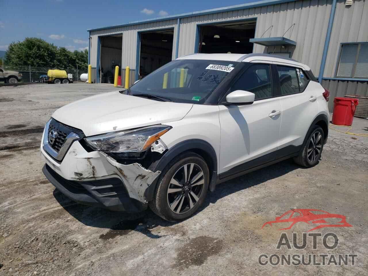 NISSAN KICKS 2018 - 3N1CP5CU8JL509037