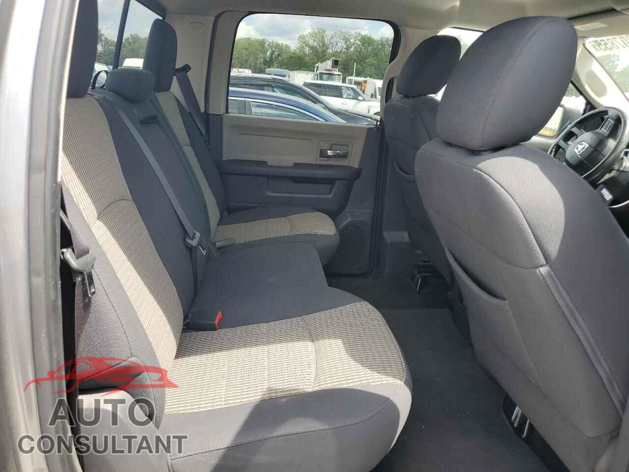 DODGE RAM 1500 2012 - 1C6RD7LT2CS343659