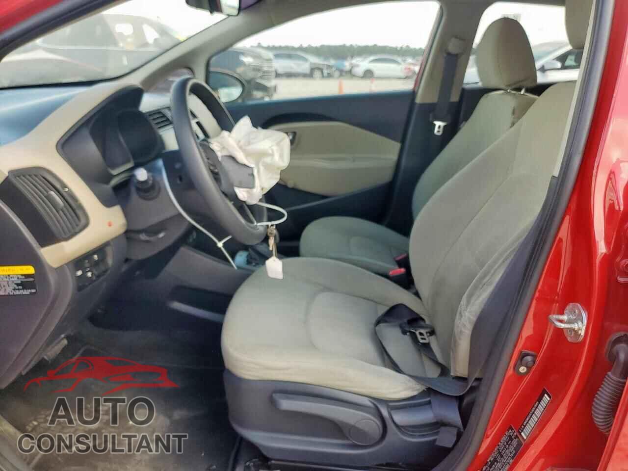 KIA RIO 2012 - KNADM5A37C6067849