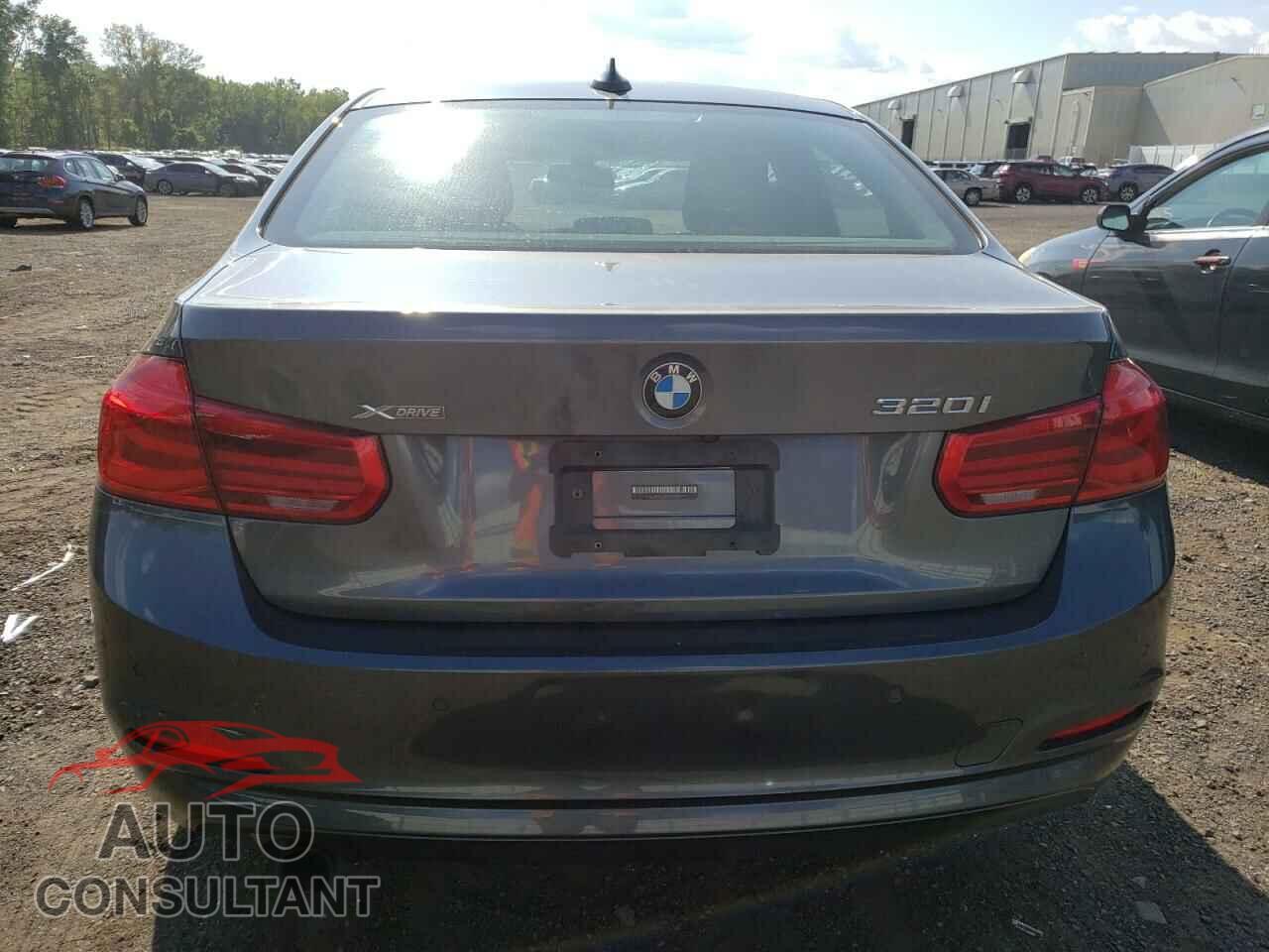 BMW 3 SERIES 2016 - WBA8E5G55GNU20107