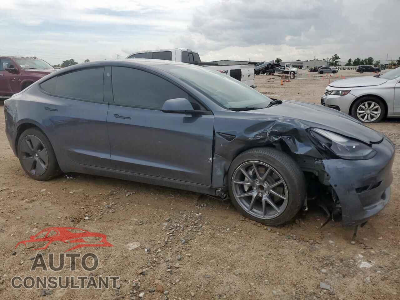 TESLA MODEL 3 2022 - 5YJ3E1EA3NF336823