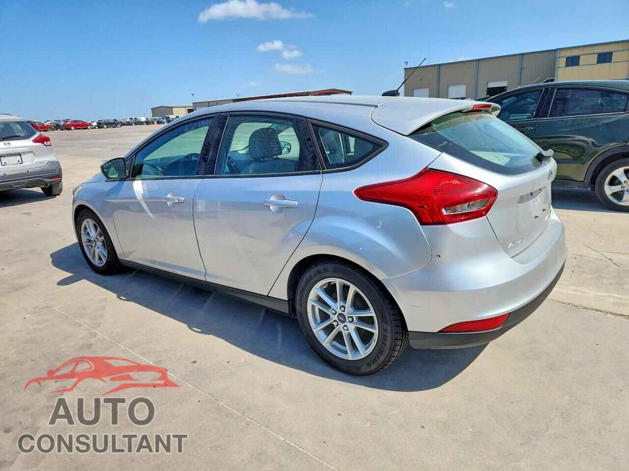 FORD FOCUS 2016 - 1FADP3K28GL204671