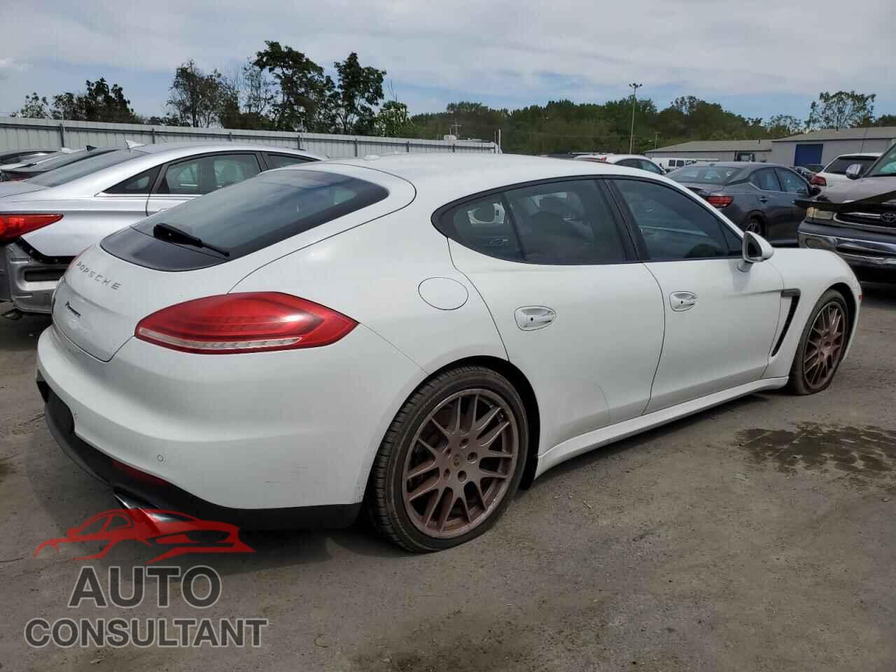PORSCHE PANAMERA 2015 - WP0AA2A74FL007288