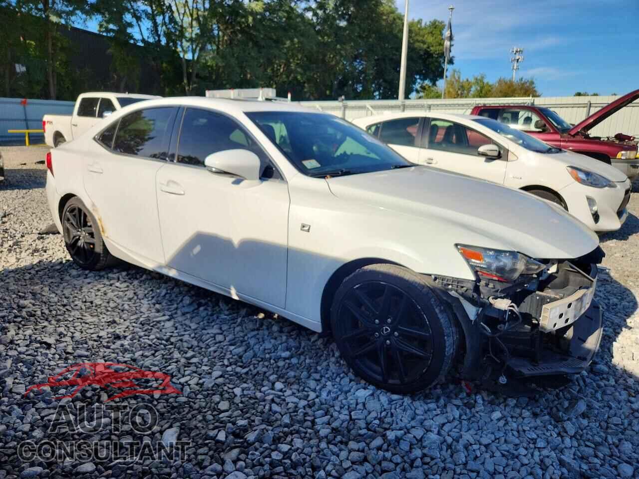 LEXUS IS 2014 - JTHCF1D21E5000322