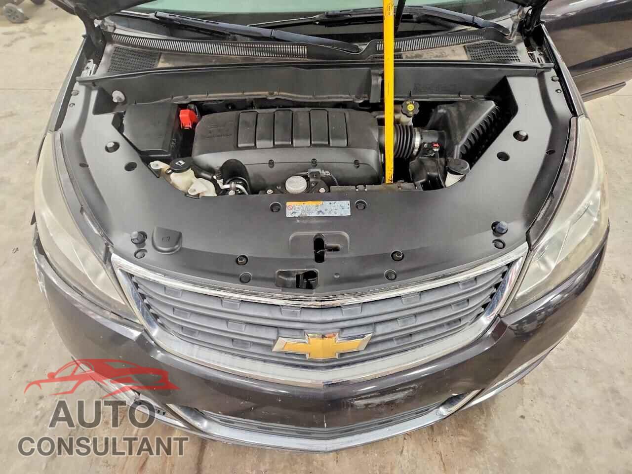 CHEVROLET TRAVERSE 2017 - 1GNKRFED8HJ276128